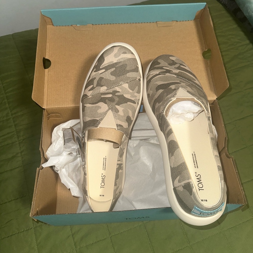 TOMS Tan Camouflage Slip-Ons